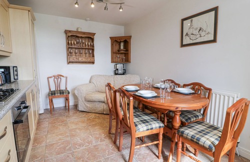 St Boswells Cottage | KENNELS COTTAGE, pet friendly, with a garden in St Boswells