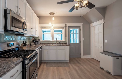 Kenosha House | Kenosha Lighthouse Retreat