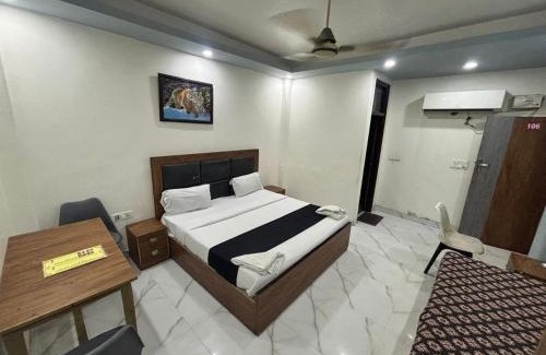 Delhi Hotel | Kerala Homes - Near Nizamuddin Railway Station