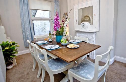 Looe House | Kerensa