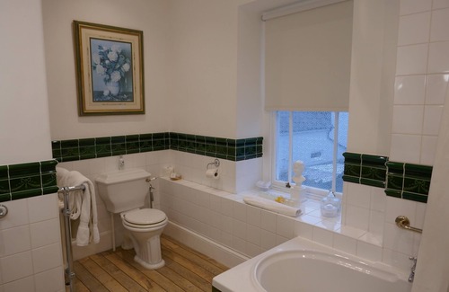 Axminster Hotel | Kerrington House