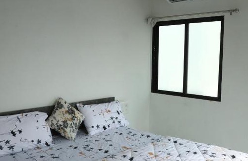 Rajpipla House | Keshav Homestay