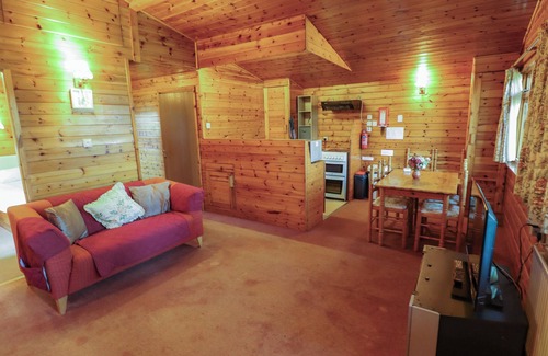 Alford Cottage | KESTREL, pet friendly, country holiday cottage in Alford
