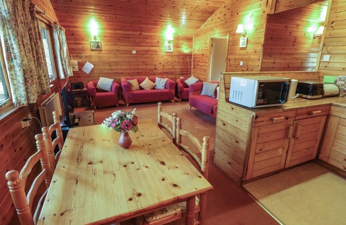 Alford Cottage | KESTREL, pet friendly, country holiday cottage in Alford
