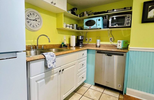 Tybee Island Apartment | Key Lime Condo, steps to the beach. Pet Friendly.