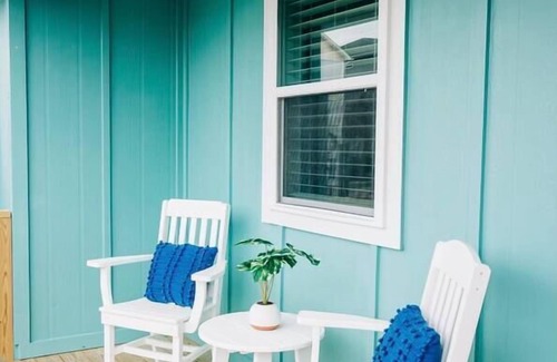Surf City Apartment | Key West 2- Beach Access - Dog Friendly - Bikes – Grill