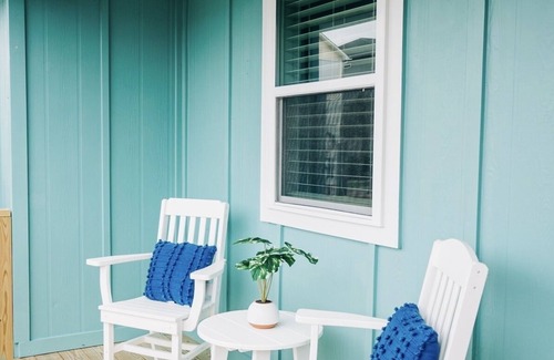 Surf City Apartment | Key West 7- Beach Access - Dog Friendly - Bikes – Grill
