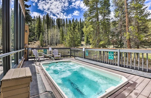Mountain House Apartment | Keystone Mountain Getaway Walk to Ski Lifts