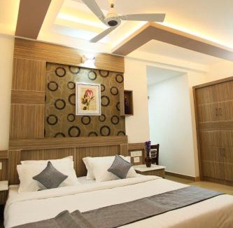 Thodupuzha Hotel | Kgees Noah Ark