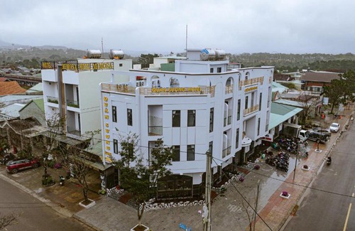 Kon Plong Hotel | Khách sạn quân sương măng đen