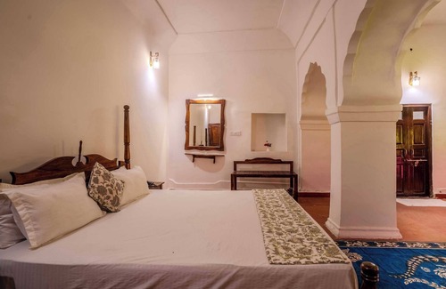 Bhandarej Hotel | Khawa Palace and Resort