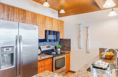 Kahana Condo | KHO 3A2 Updated OceanFront 3BD wPool AC Ocean View