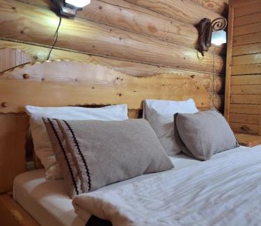 Mykulychyn House | Khytir Falchi