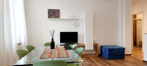 Morosolo Apartment | Kibilù - 2 steps from the Lake