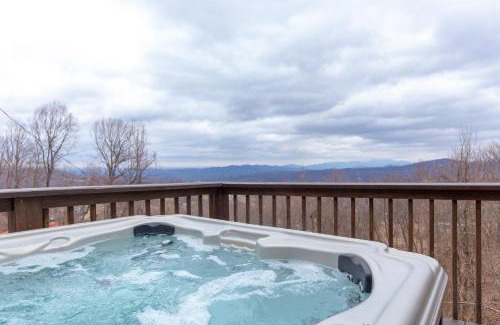 Chalet Village North House | Kickback Kabin
