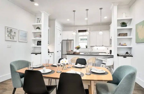 Inlet Beach Cottage | Kid friendly home with golf cart, sports gear for beach pool lake