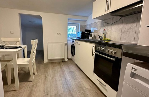 Neumuenster House | Kieler Straße 73 W5 - 3 bedrooms with parking space
