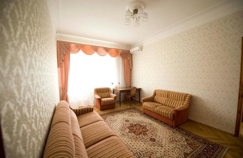 Pechers'kyi District Apartment | Kiev Gulliver 2 bedrooms & living, apartment 70 sq m, electric 24h