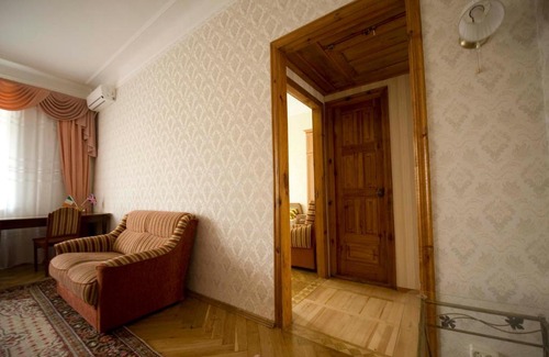 Pechers'kyi District Apartment | Kiev Gulliver 2 bedrooms & living, apartment 70 sq m, electric 24h