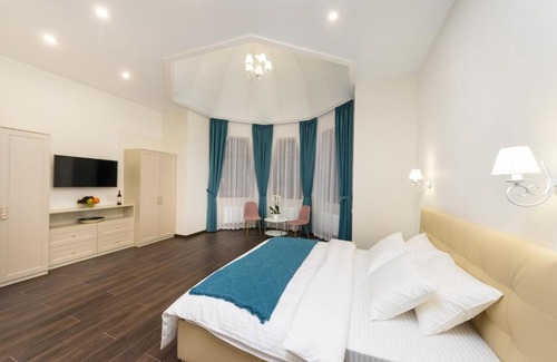 Shevchenkivs'kyi District Hotel | Kiev Story