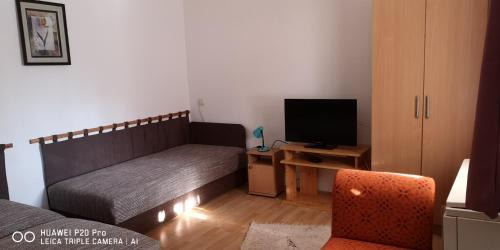 Poroszlo House | Kifog-Lak Vendégház
