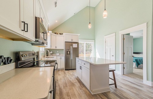 Harbinger House | KIL9116 Kilmarlic Nelson Cottage. Golf Resort, Community Pool & Fitness