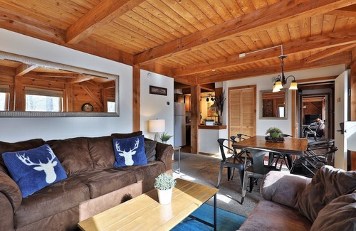 Killington Cabin | Killington Cabin - Left Unit: Great for families, Cozy, Close to Mountain. Hot Tub. Wood Stove.