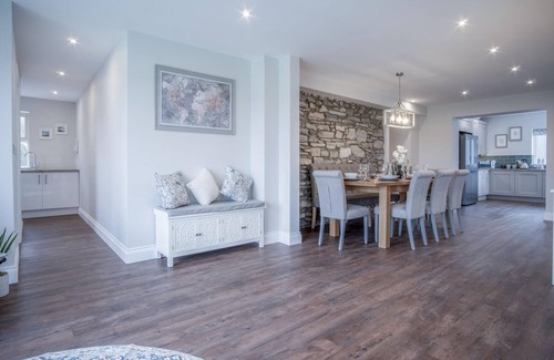 Narberth House | Kiln Park Farmhouse - 4 Bedroom Cottage - Narberth