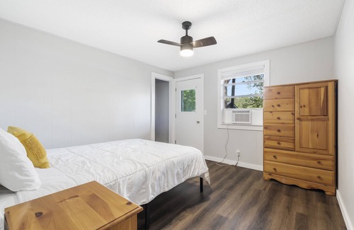 Kimberling City Hotel | Kimberling Cove H19