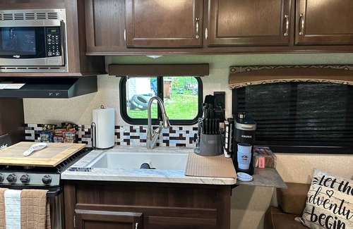 Hawley RV Rental | Kim’s Cozy Campers - The Cozy Memory Maker - Lake Wallenpaupack