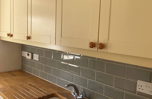 South Cadbury House | King Arthur’s Rest- Charming Eco Home, Garden & Hot Tub. Sleeps 10. Pet friendly