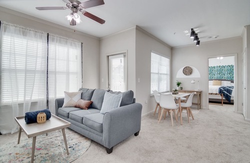 Augusta Apartment | King Bed, 100 MBPS Wi-Fi, 2.5 miles from Doctor's Hospital
