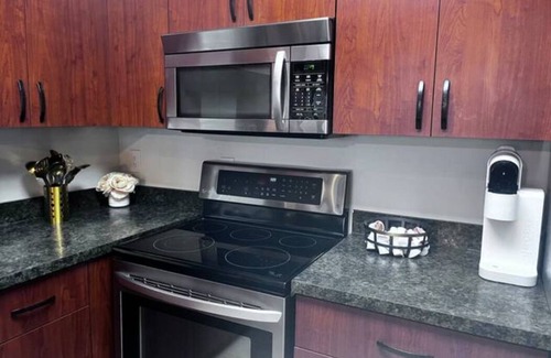 Dearborn Apartment | King Bed+2 Queens+Office+300Mbps+Smart TV*Balcony