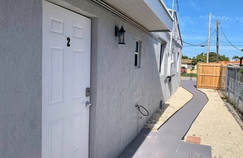 Allapattah Apartment | King Bed! 5 minutes from everything in Miami