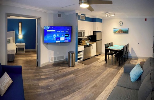 Florida Central Atlantic Coast Apartment | King Bed Family Condo Orlando Disney Universal