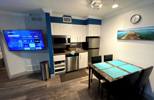 Florida Central Atlantic Coast Apartment | King Bed Family Condo Orlando Disney Universal