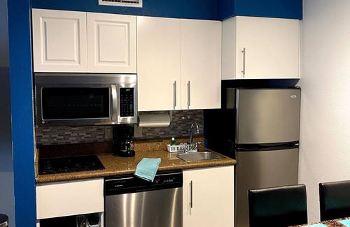 Florida Central Atlantic Coast Apartment | King Bed Family Condo Orlando Disney Universal