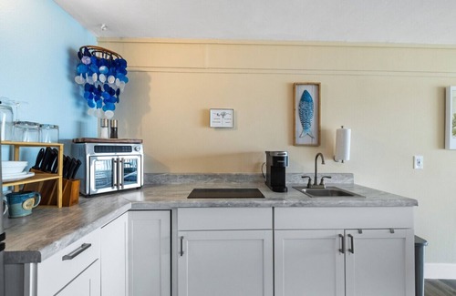 Cedar Key Condo | King Bed π Pet Friendly π Waterfront