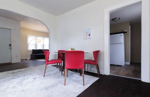 Indianapolis House | King Beds, Walk to Trail, Safe & Quiet, Parking