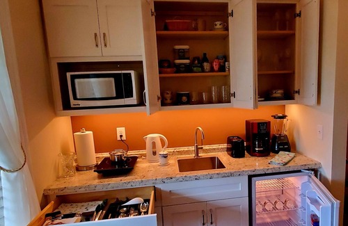 Milton House | King Charles Suite, Bed & Breakfast, No added fees or cleaning charges.