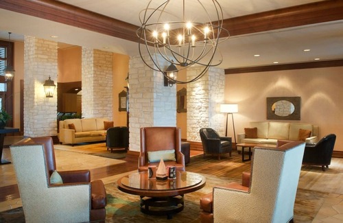 Lakeway House | King Lakeview with Balcony at Lakeway Resort & Spa, Pool!
