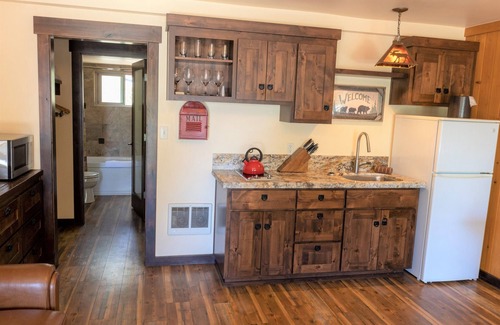 Tahoe Vista Apartment | King One Bedroom Suite