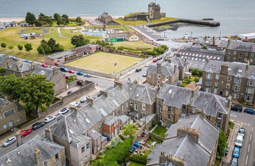 Broughty Ferry Apartment | King St Apt stylish city pad in Broughty Ferry