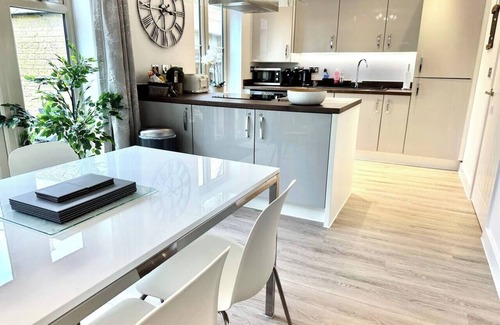 Bourton House | Kingfisher Cottage sleeps 6 - Bourton on the Water