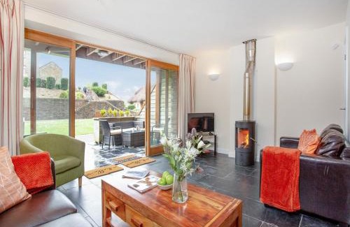 Bugford House | Kingfisher