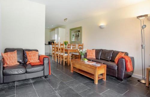 Bugford House | Kingfisher