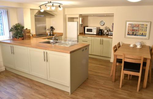Whitland House | Kingfisher