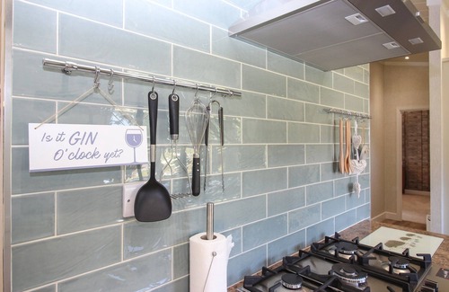 Ryther Apartment | Kingfisher Lodge - Luxury Lodge with Hot Tub