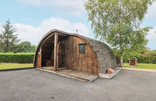 Llangammarch Wells Cottage | KINGFISHER, pet friendly, with a garden in Beulah