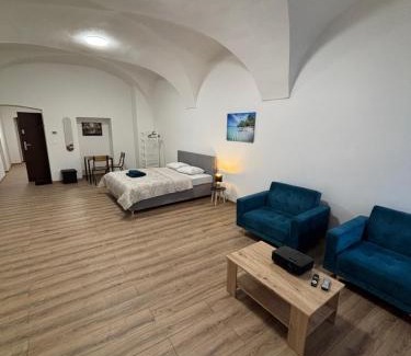 Presov Apartment | KINO & Netflix apartman v srdci mesta